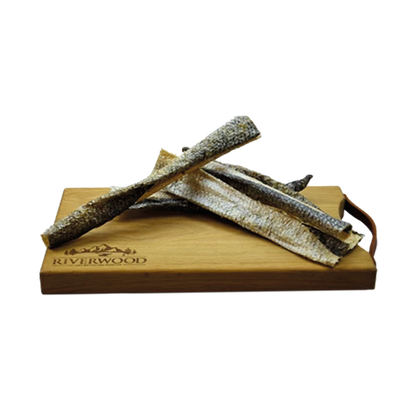 Kausnacks mit Fisch | getrocknete Hundesnacks | Lachshäute 18-22 cm | 150 Gramm